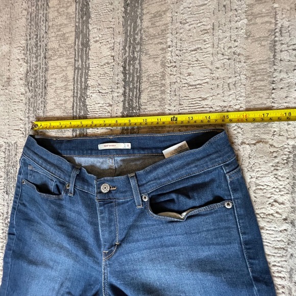 Vintage Y2K Levi's 524 Skinny Jeans Women's Size 11 30x32 Blue Distressed Denim - Picture 9 of 10